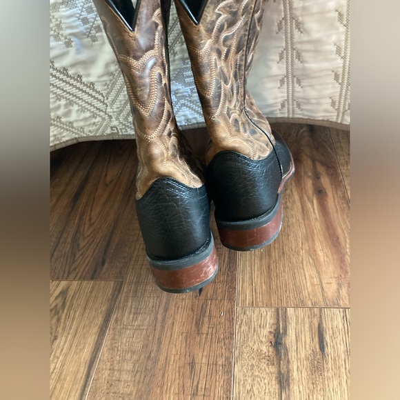 SOLD - Picture 4 of 7